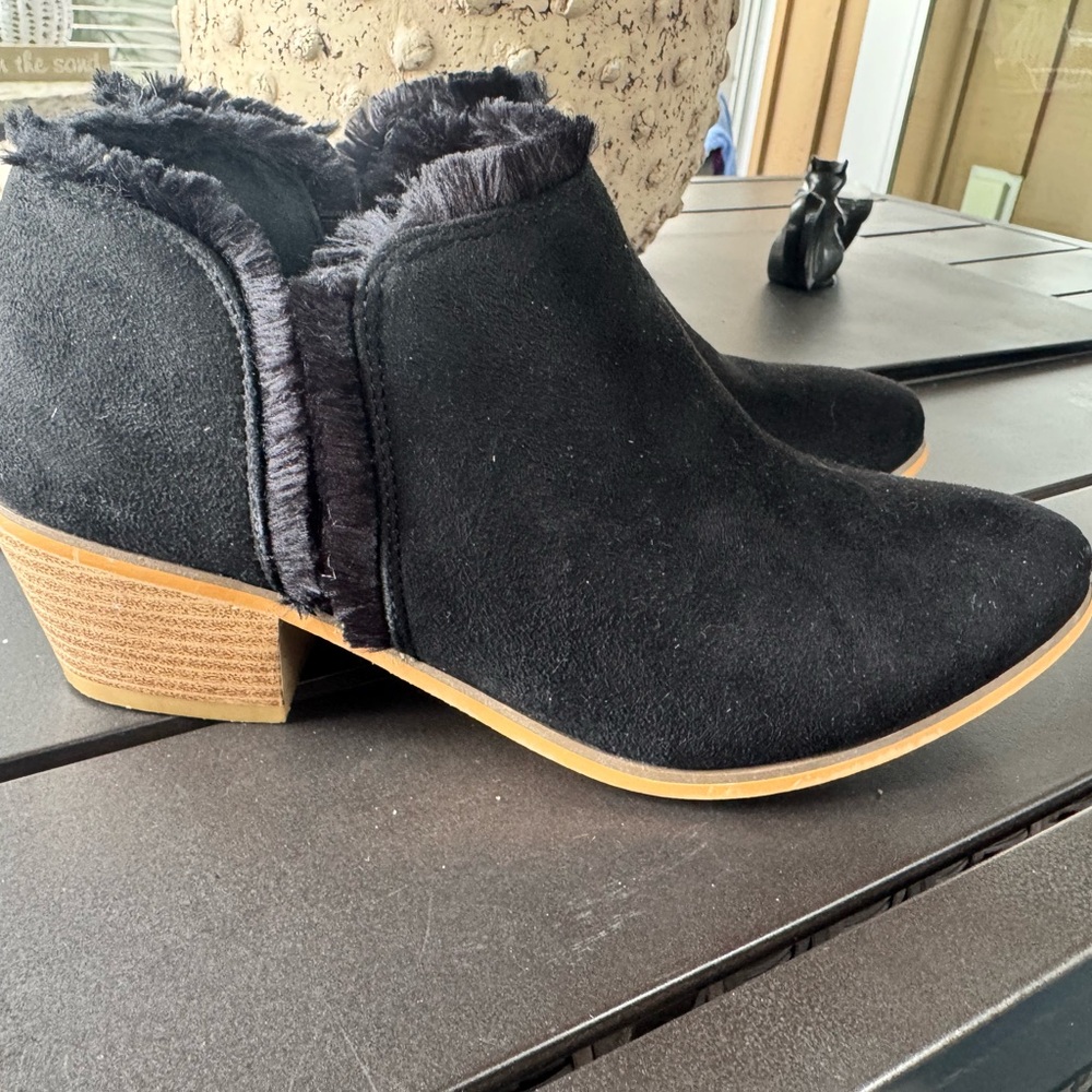 Journee collection Stylish Black Ankle Booties with Fringe Detail